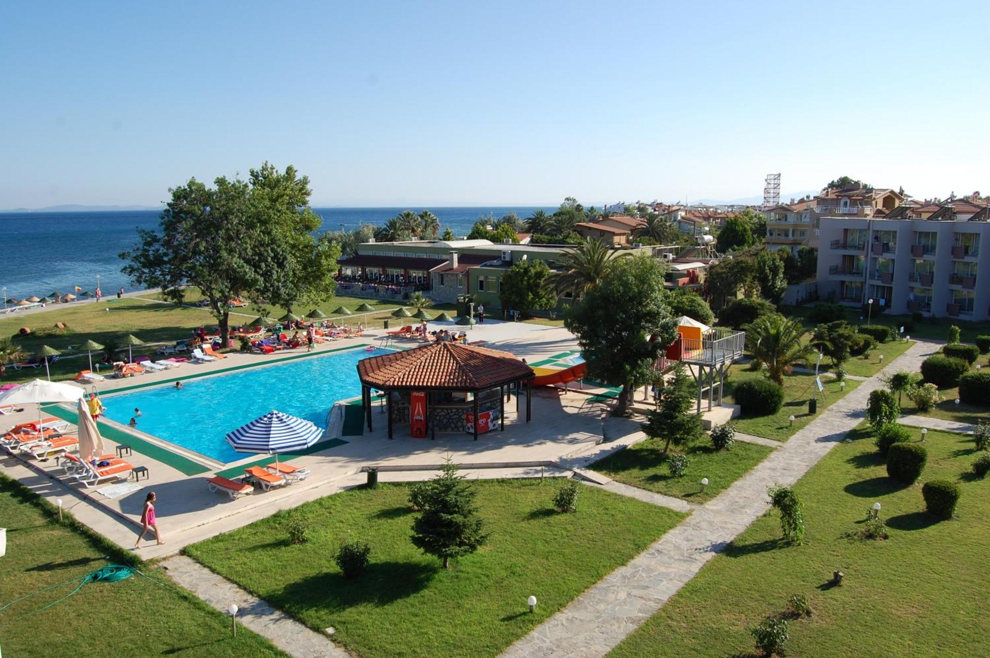 Ra Resort Otel Kucukkuyu Bagian luar foto