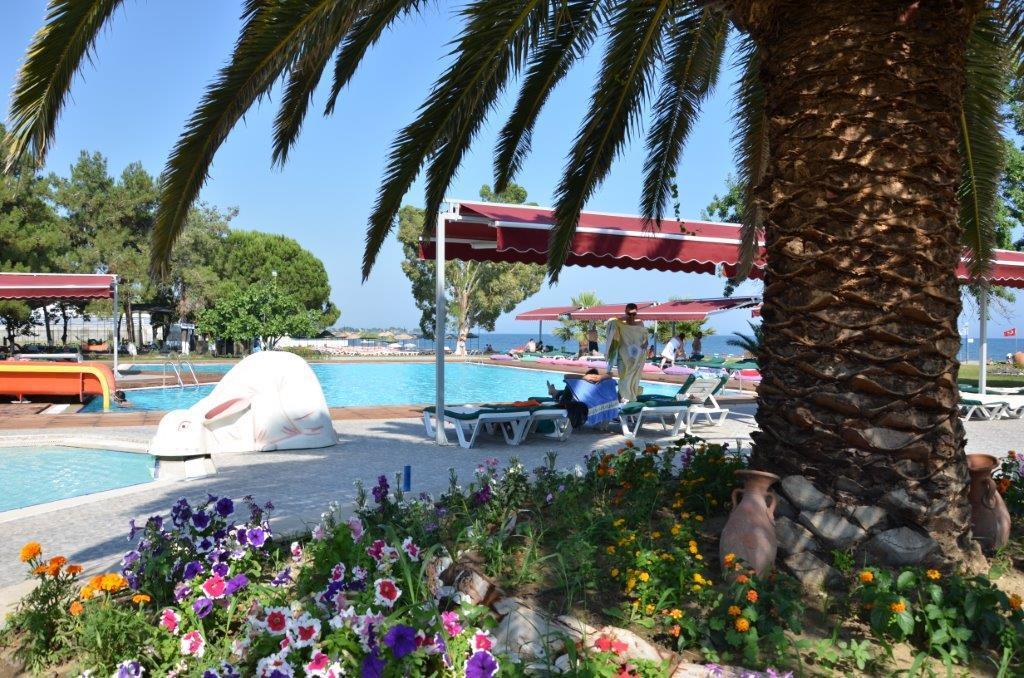 Ra Resort Otel Kucukkuyu Bagian luar foto